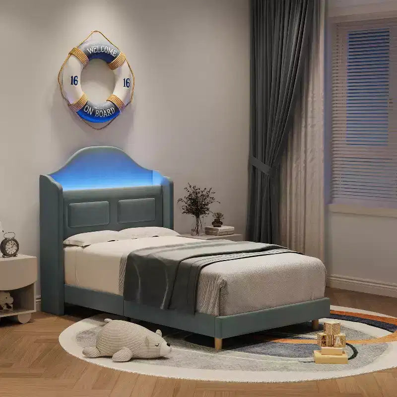 Cadre de lit double COZONY pour enfants, lit plateforme capitonné en velours de princesse avec dossier ailé, tête de lit bibliothèque de rangement et lumière LED, sommier tapissier non requis