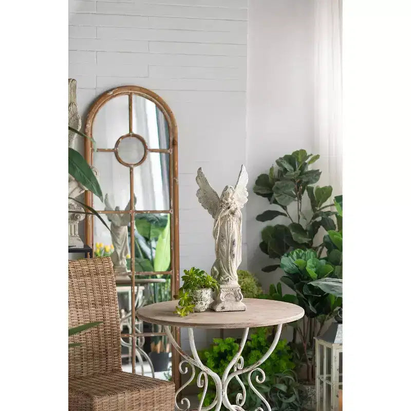Round Wooden Table with Metal Scrollwork Legs White Finish 31.5x31.5