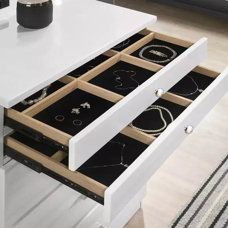 HOMES: Inside + Out Garneta 5 Drawer Chest with Jewelry Drawers White: Modern Vertical Dresser, Anti-Tip Hardware, Glossy Finish