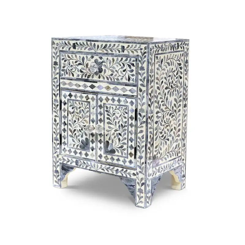 Meuble d'appoint incrusté d'os Firoz de Steve Silver