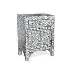 Meuble d'appoint incrusté d'os Firoz de Steve Silver