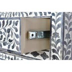 Meuble d'appoint incrusté d'os Firoz de Steve Silver